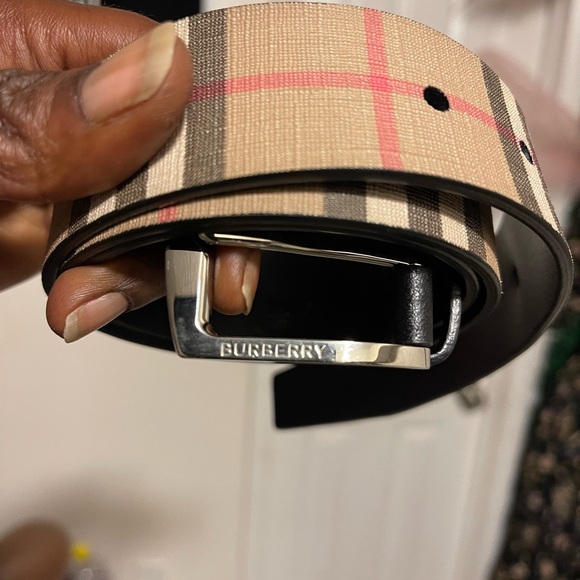 Nwot Mens Burberry belt - Picture 3 of 5